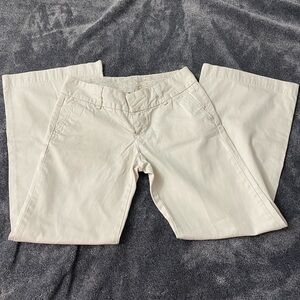 Y2K Style Woman’s GAP Flare Low Rise Cream Dress Pants. Size 1 Reg